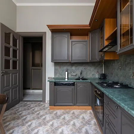 Apartment 3 On Galytska *