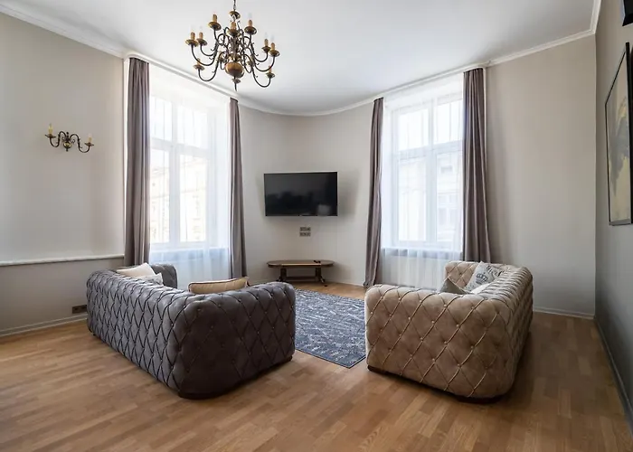 3 On Galytska Apartamento